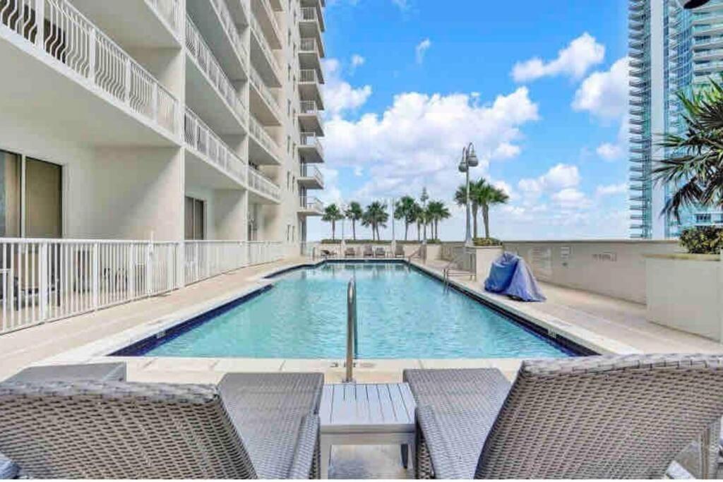 Spacious 1Bedroom Unit Brickell-Free Parking Майами Экстерьер фото